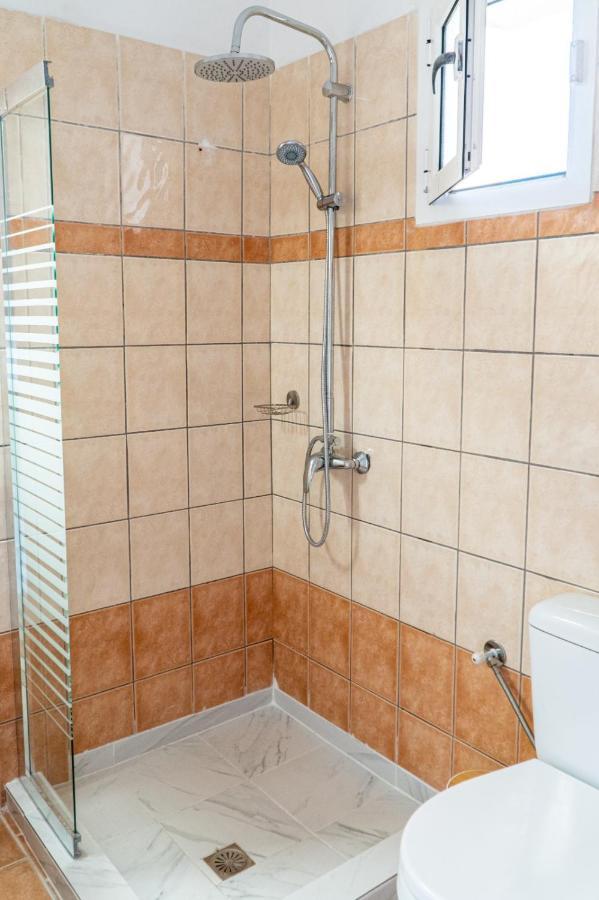 Central Apartments Alykanas  Ngoại thất bức ảnh